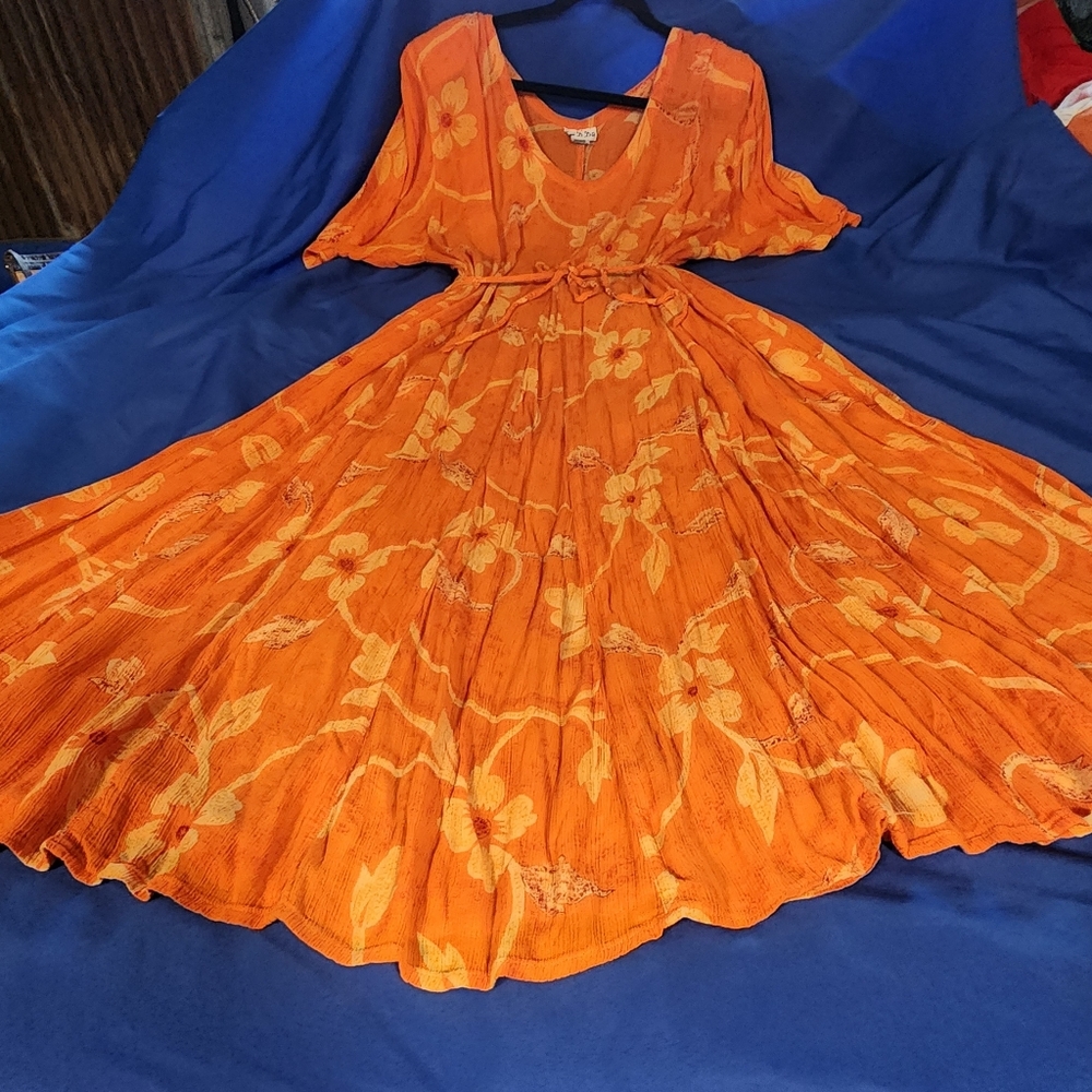 Ladies Maxi Dress size: XLarge